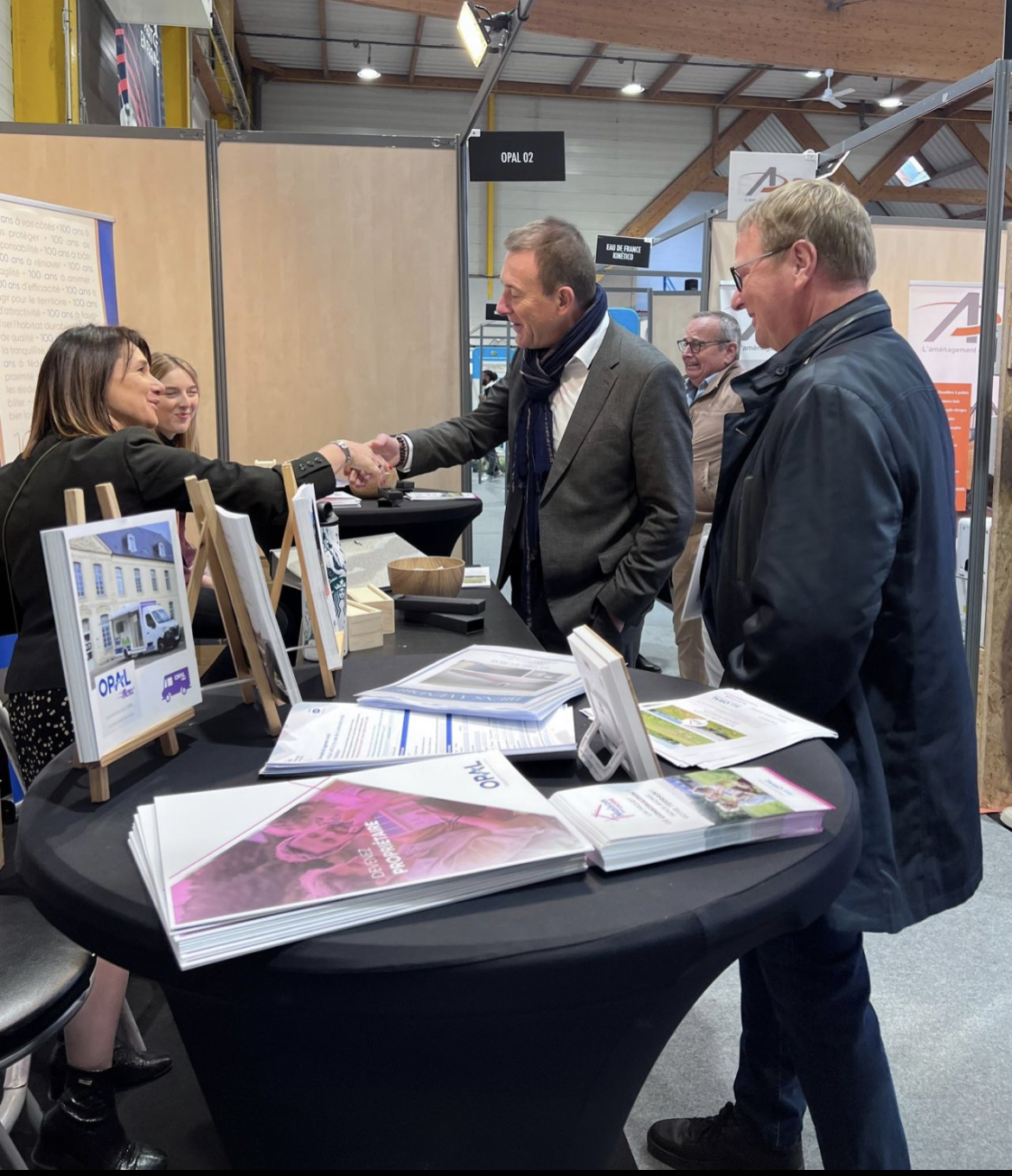 Salon de l'habitat et de l'immobilier. Laon. 2024. Recherche logement à vendre ou à louer